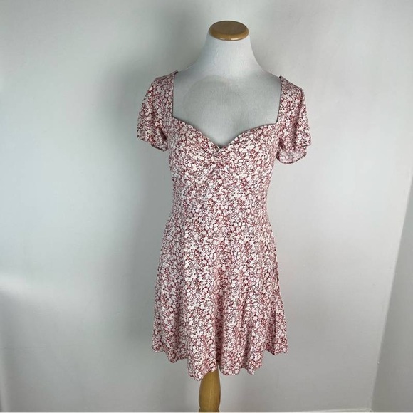 Dresses & Skirts - Floral Pink Dress